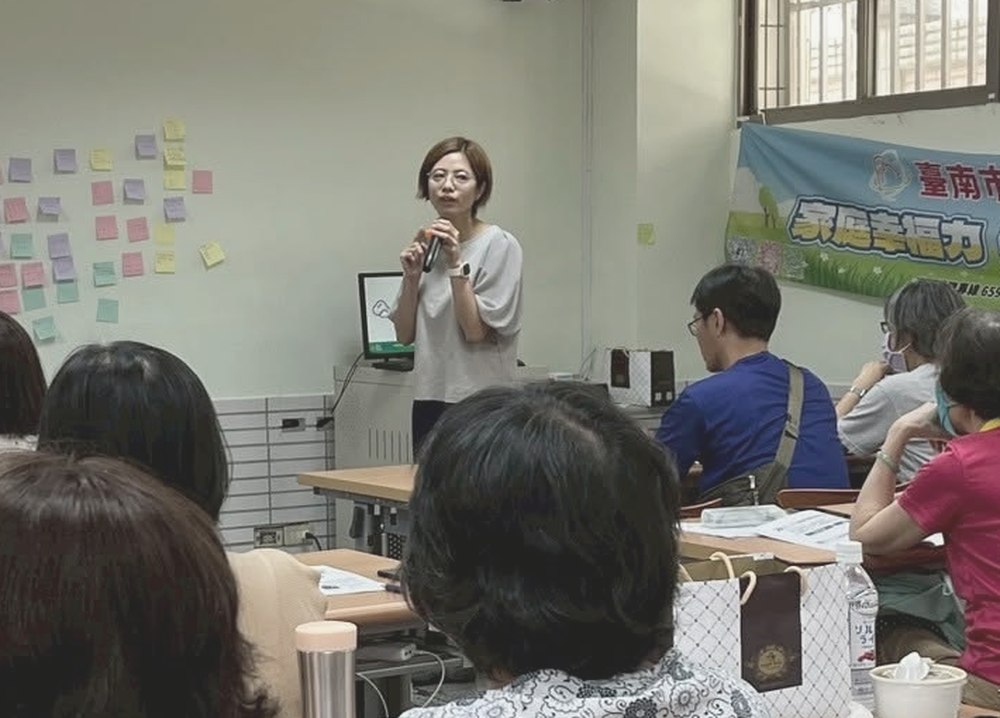 Community workshop on recognising child maltreatment, Tainan City Family Education Center